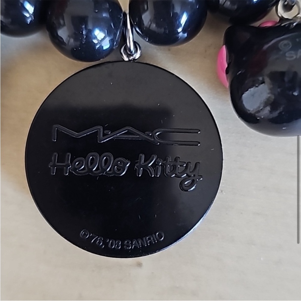 MAC Hello Kitty Black Beaded Bracelet
RARE 2008 Sanrio Collection Retired
Makeup - Picture 2 of 7